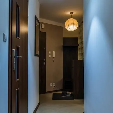 25 Apartment